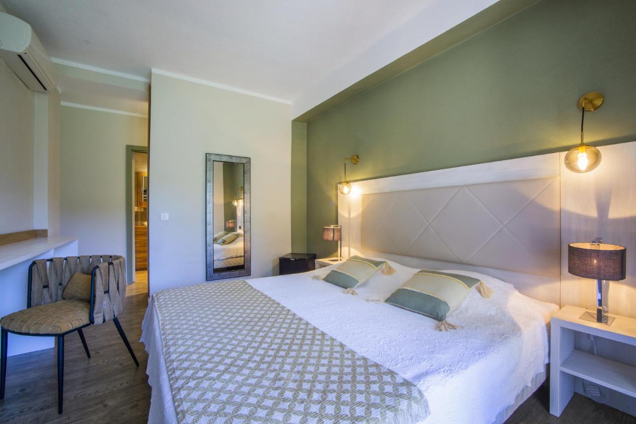 Hotel Du Pont De L'Oso Lecci Eksteriør billede